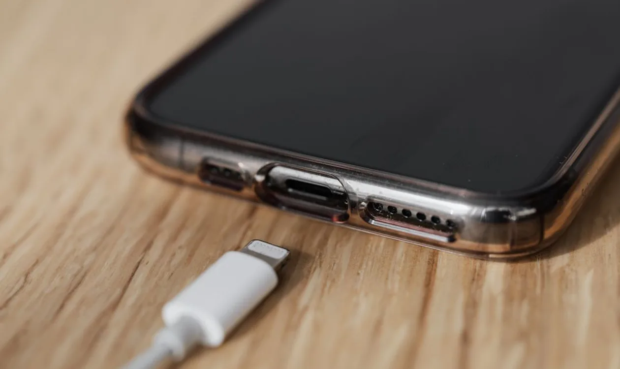 Phone Charging Port Repair Adelaide - photo 3