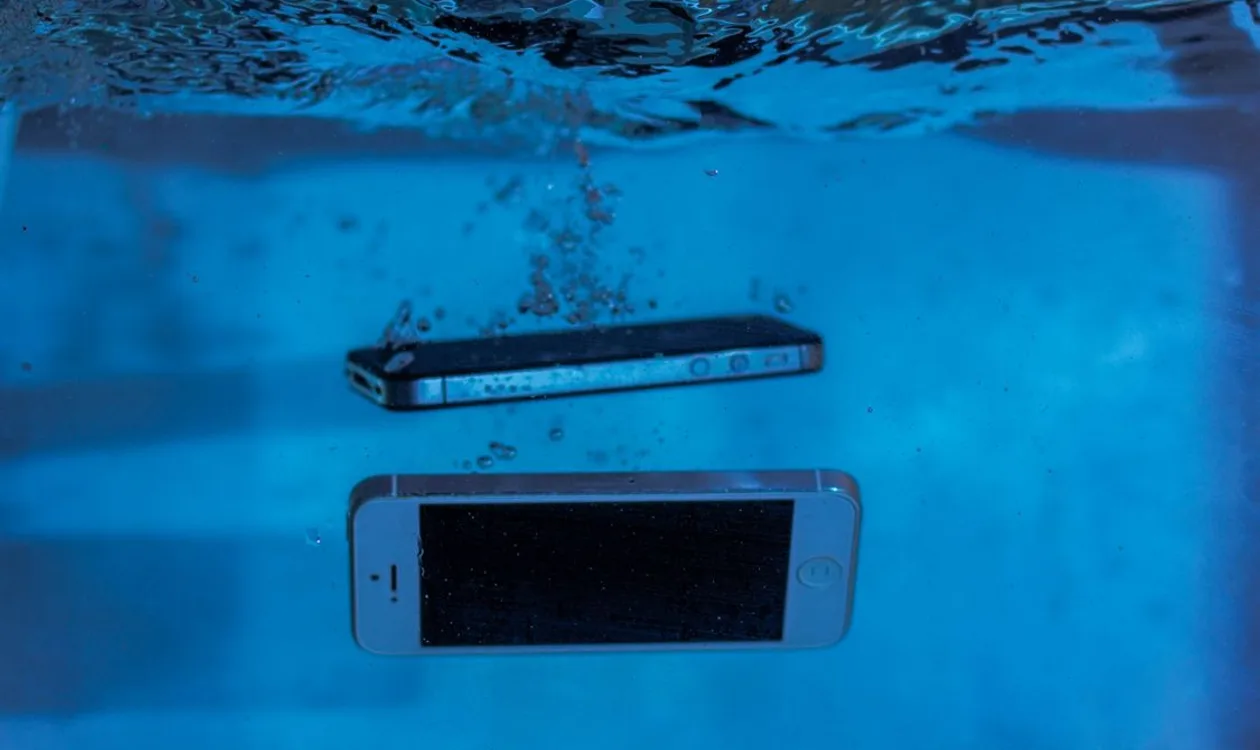 Phone Water Damage Repair Adelaide - photo 1