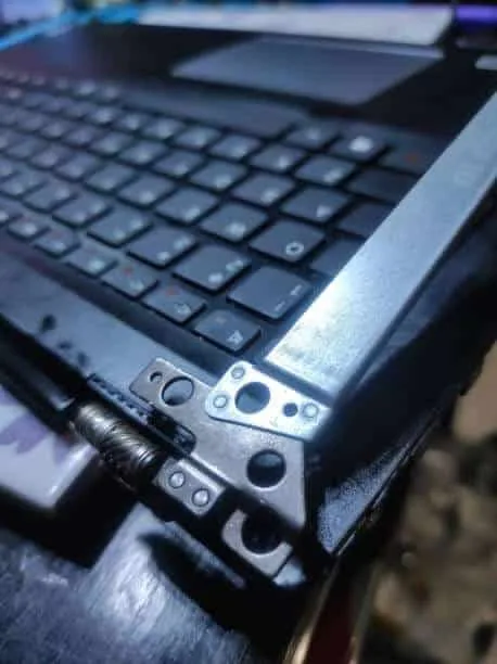 Laptop hinge replacement